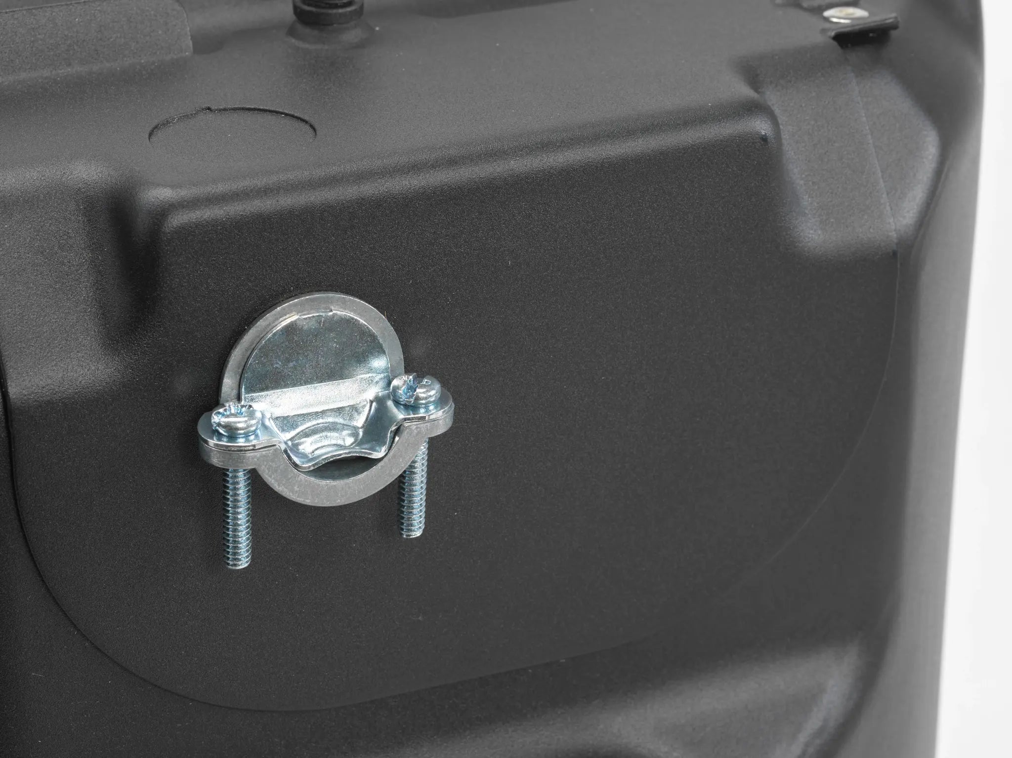 JBL Control 440CS/T 8" Ceiling Subwoofer wiring compartment close-up