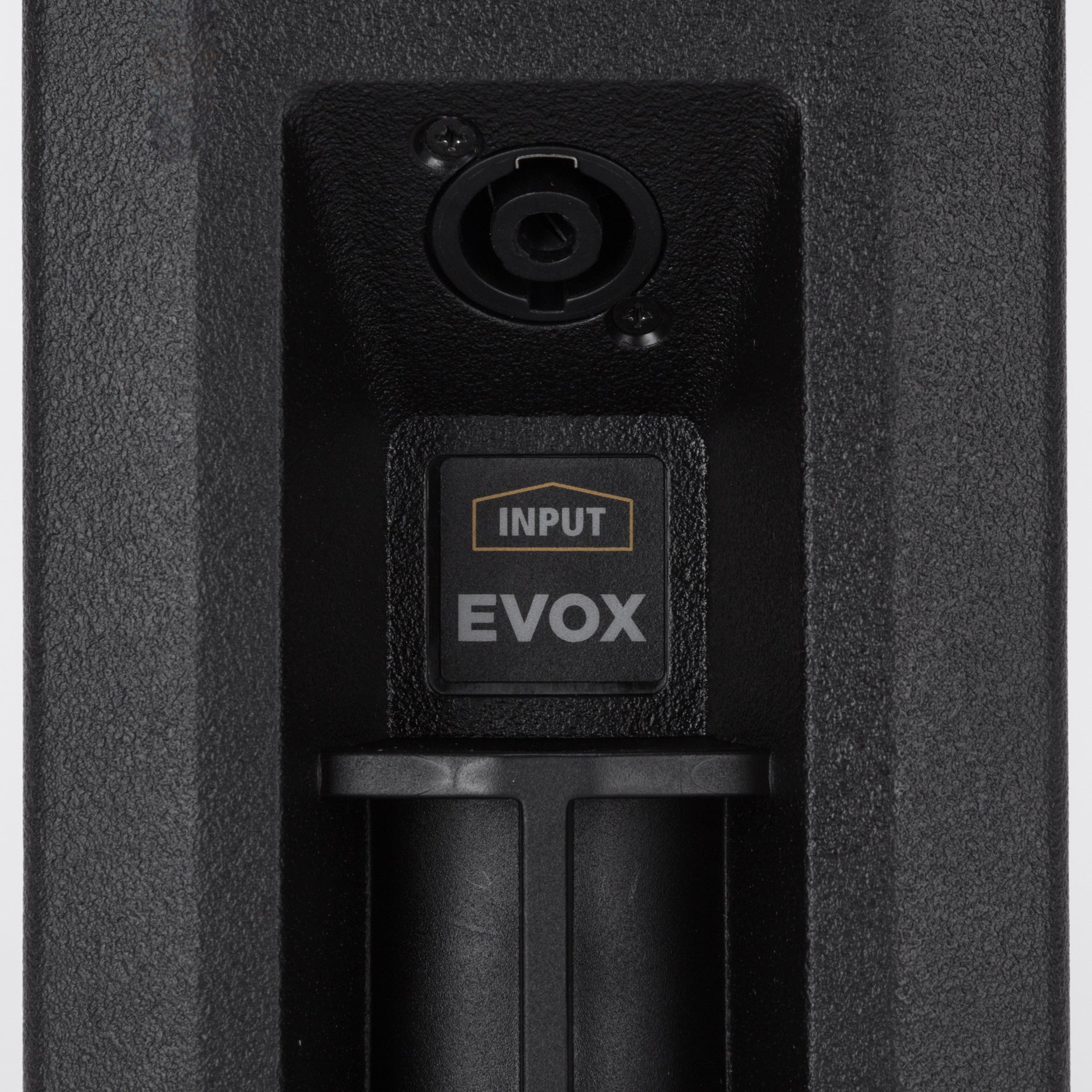 RCF EVOX J8 transducer detail showing fullrange driver array